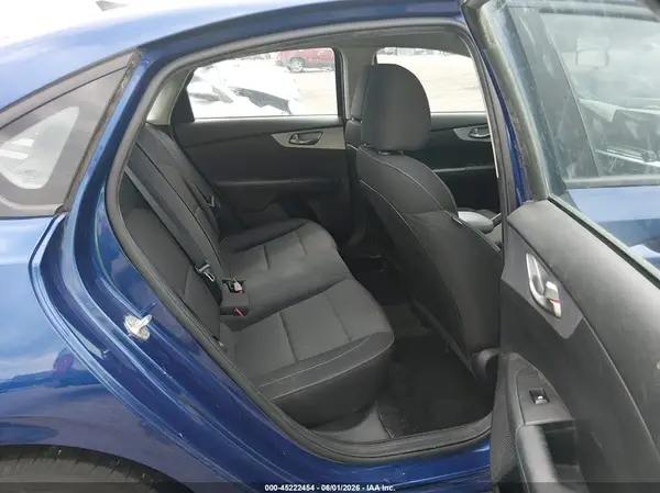3KPF24AD7NE449770 2022 KIA FORTE - Image 8