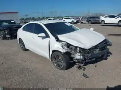 3KPF24AD7NE450823 2022 KIA FORTE