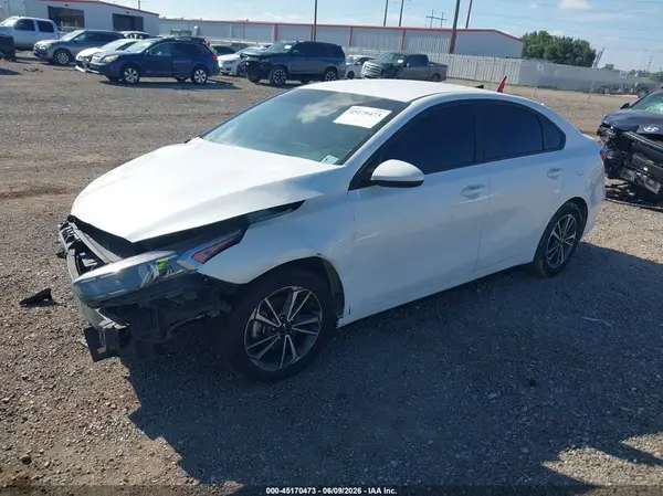 3KPF24AD7NE450823 2022 KIA FORTE - Image 2