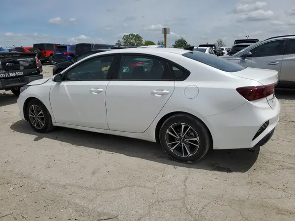 3KPF24AD7NE452183 2022 KIA FORTE - Image 2