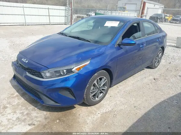 3KPF24AD7NE454497 2022 KIA FORTE - Image 2