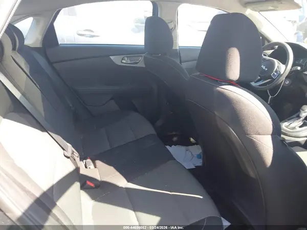 3KPF24AD7NE459022 2022 KIA FORTE - Image 8