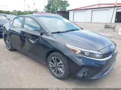 3KPF24AD7NE462499 2022 KIA FORTE