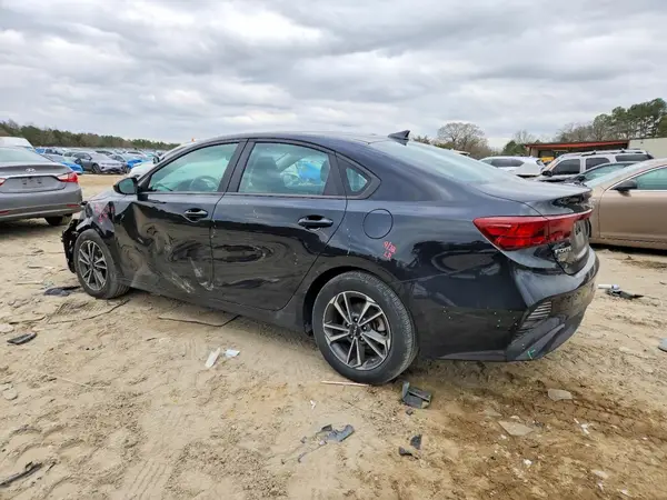 3KPF24AD7NE462986 2022 KIA FORTE - Image 2