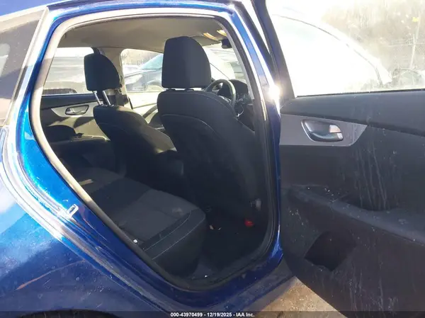 3KPF24AD7NE463037 2022 KIA FORTE - Image 8