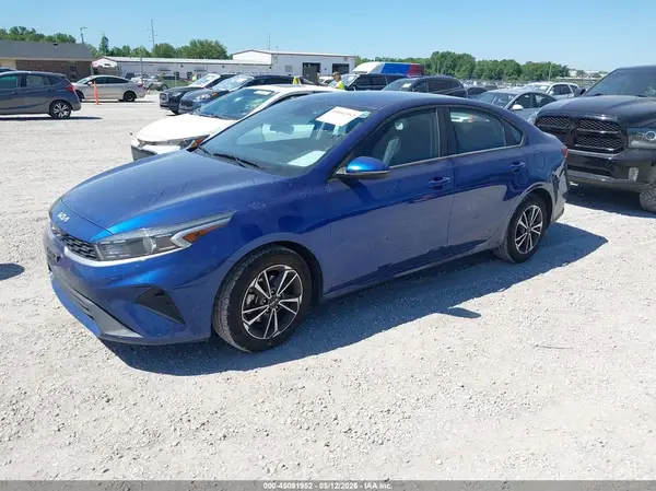 3KPF24AD7NE466312 2022 KIA FORTE - Image 2