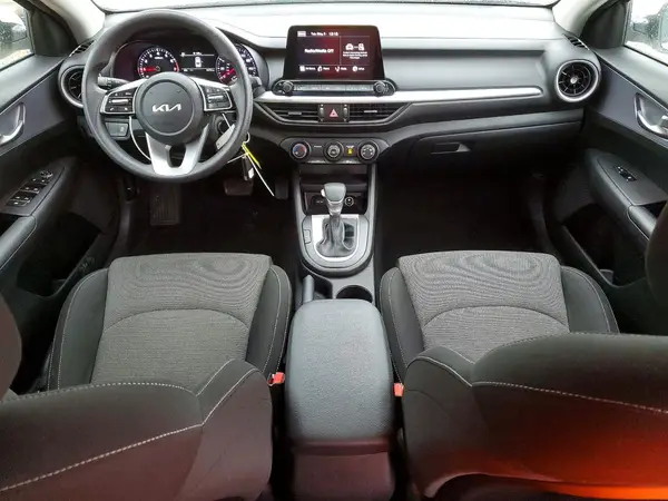 3KPF24AD7NE466438 2022 KIA FORTE - Image 8