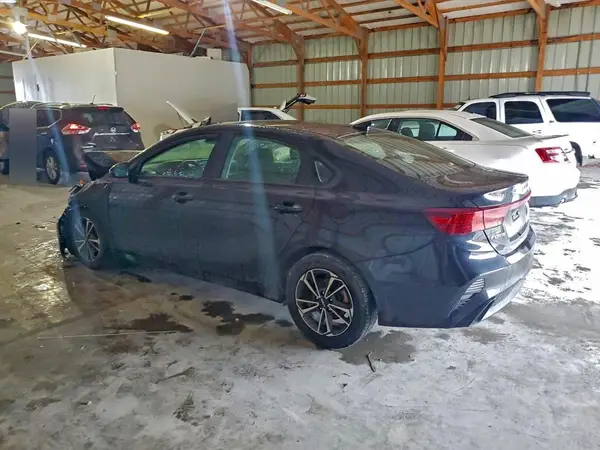3KPF24AD7NE466732 2022 KIA FORTE - Image 2