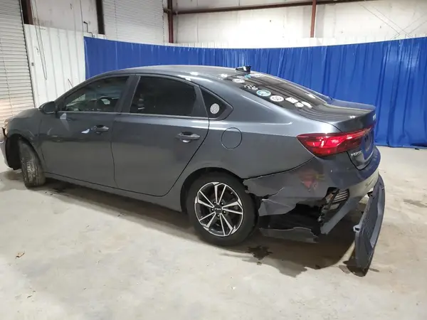 3KPF24AD7NE472045 2022 KIA FORTE - Image 2