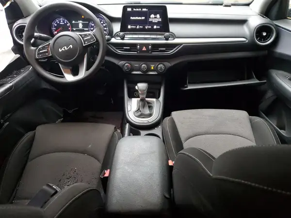 3KPF24AD7NE472904 2022 KIA FORTE - Image 8