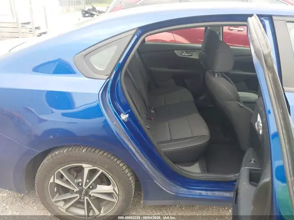 3KPF24AD7NE475186 2022 KIA FORTE - Image 8