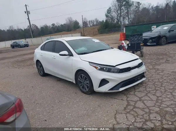 3KPF24AD7NE475494 2022 KIA FORTE - Image 1