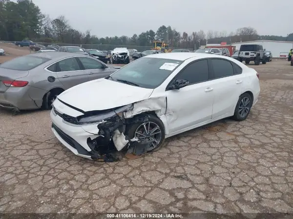 3KPF24AD7NE475494 2022 KIA FORTE - Image 2