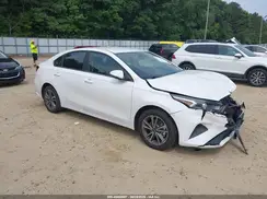 3KPF24AD7NE475978 2022 KIA FORTE