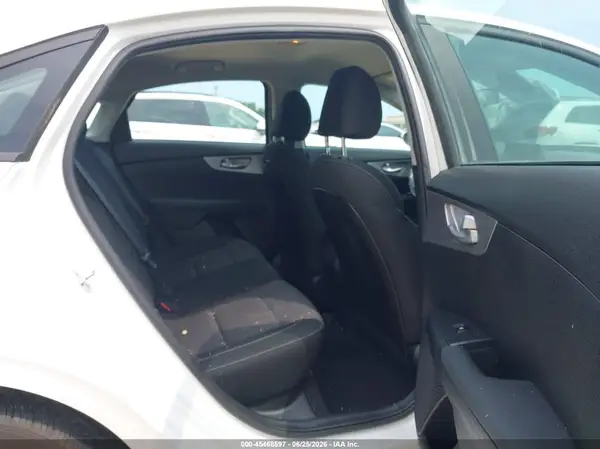 3KPF24AD7NE475978 2022 KIA FORTE - Image 8