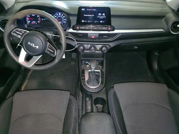 3KPF24AD7NE478671 2022 KIA FORTE - Image 8