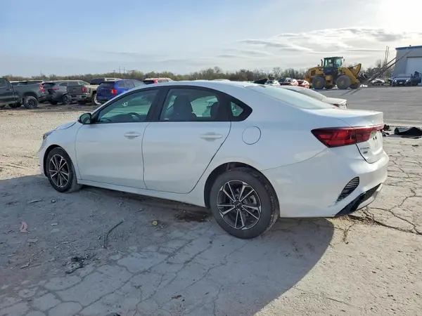 3KPF24AD7NE479156 2022 KIA FORTE - Image 2