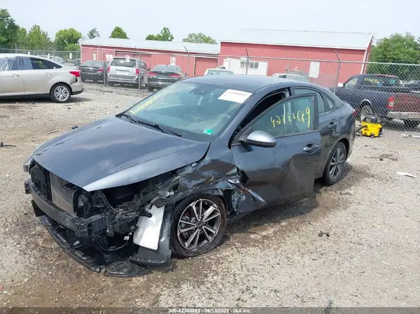 3KPF24AD7NE480694 2022 KIA FORTE - Image 2