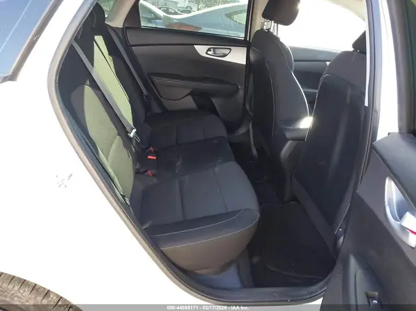 3KPF24AD7NE482994 2022 KIA FORTE - Image 8