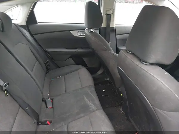 3KPF24AD7NE484504 2022 KIA FORTE - Image 8