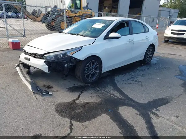 3KPF24AD7NE485023 2022 KIA FORTE - Image 2