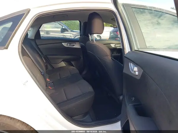 3KPF24AD7NE485023 2022 KIA FORTE - Image 8