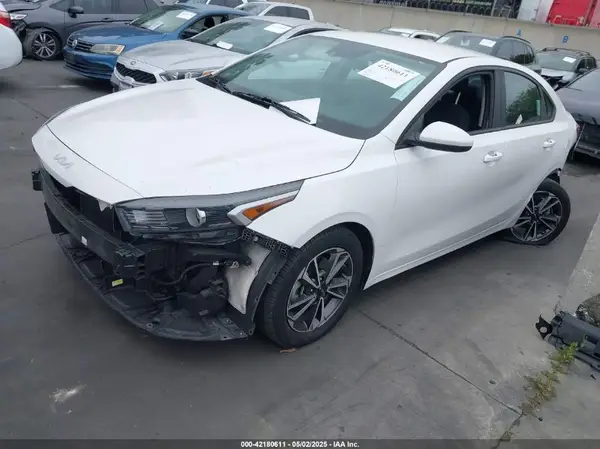 3KPF24AD7NE487564 2022 KIA FORTE - Image 2