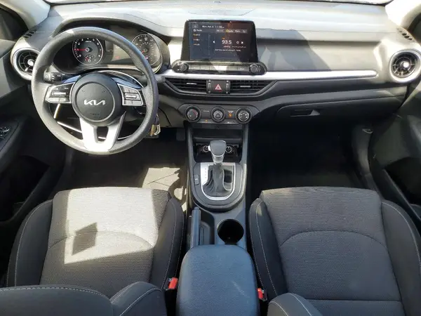 3KPF24AD7NE487659 2022 KIA FORTE - Image 8