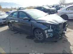 3KPF24AD7NE490688 2022 KIA FORTE