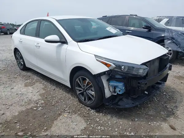 3KPF24AD7NE490948 2022 KIA FORTE - Image 1
