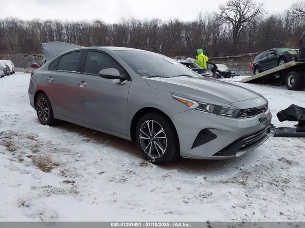 3KPF24AD7NE491209 2022 KIA FORTE - Image 1