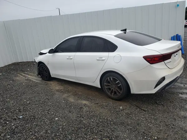 3KPF24AD7NE491274 2022 KIA FORTE - Image 2