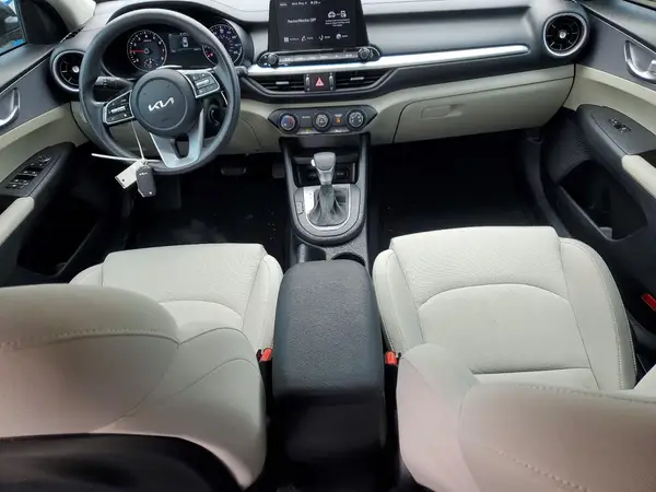 3KPF24AD7NE493817 2022 KIA FORTE - Image 8