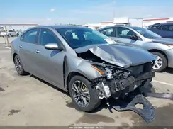 3KPF24AD7NE494238 2022 KIA FORTE