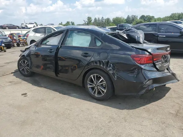 3KPF24AD7NE495177 2022 KIA FORTE - Image 2