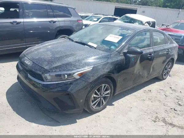 3KPF24AD7NE495924 2022 KIA FORTE - Image 2