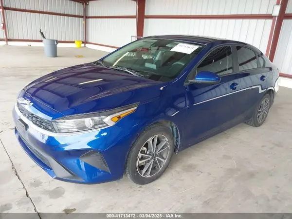 3KPF24AD7NE496023 2022 KIA FORTE - Image 2