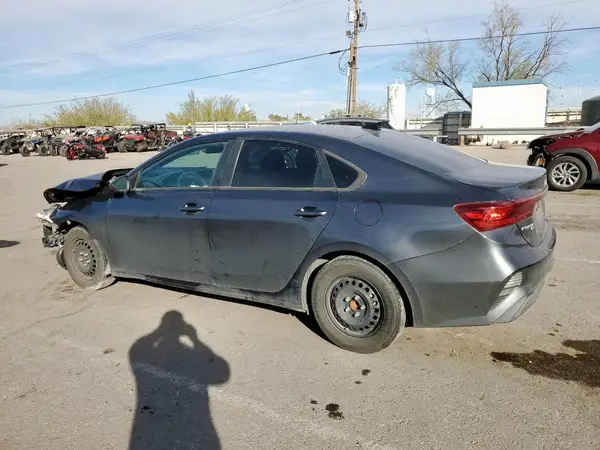 3KPF24AD7NE498306 2022 KIA FORTE - Image 2