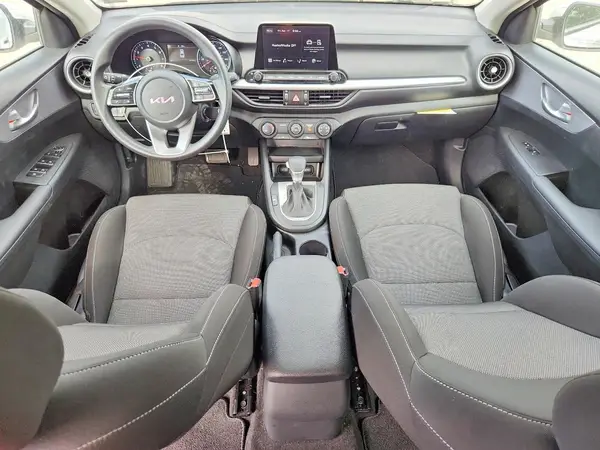 3KPF24AD7NE499987 2022 KIA FORTE - Image 8
