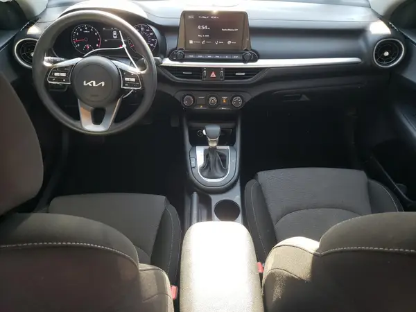 3KPF24AD7NE500555 2022 KIA FORTE - Image 8
