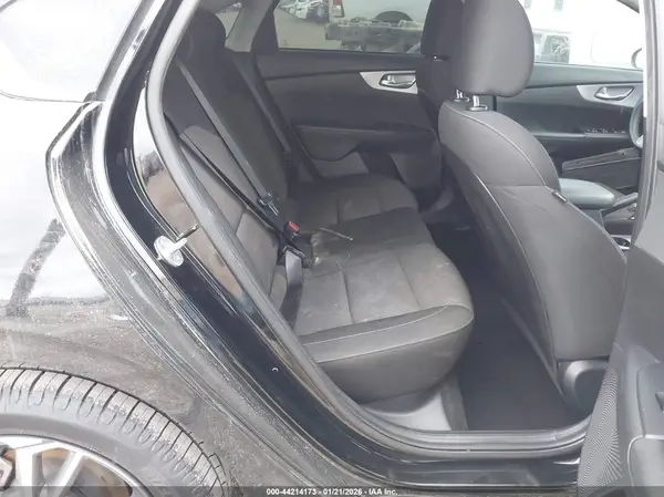 3KPF24AD7NE503018 2022 KIA FORTE - Image 8