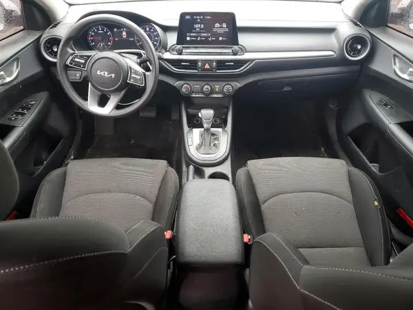 3KPF24AD7NE503049 2022 KIA FORTE - Image 8