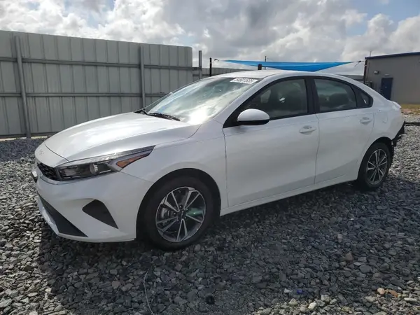 3KPF24AD7NE503892 2022 KIA FORTE - Image 1