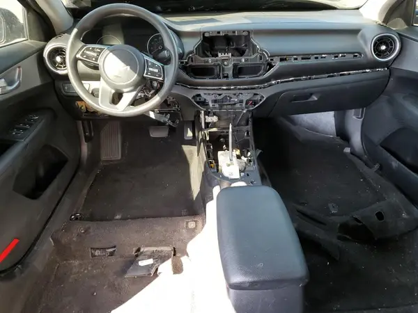3KPF24AD7PE508030 2023 KIA FORTE - Image 8