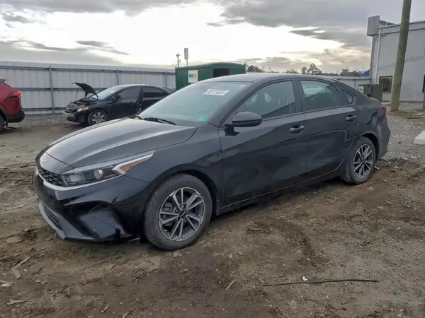 3KPF24AD7PE508044 2023 KIA FORTE - Image 1