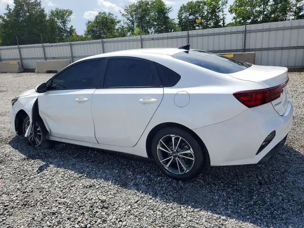 3KPF24AD7PE508769 2023 KIA FORTE - Image 2