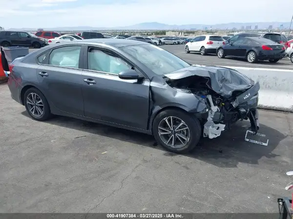 3KPF24AD7PE512241 2023 KIA FORTE - Image 1