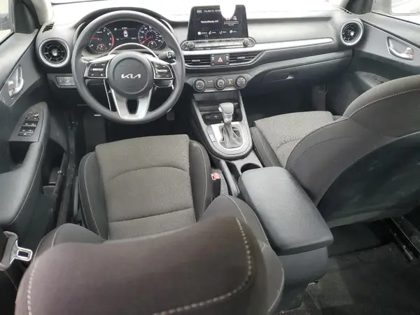 3KPF24AD7PE512496 2023 KIA FORTE - Image 8