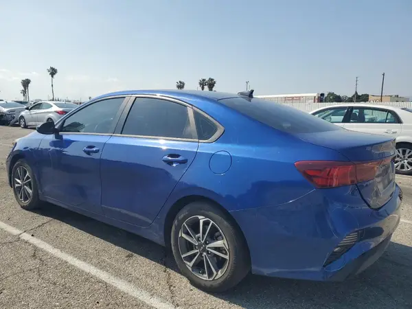 3KPF24AD7PE517391 2023 KIA FORTE - Image 2