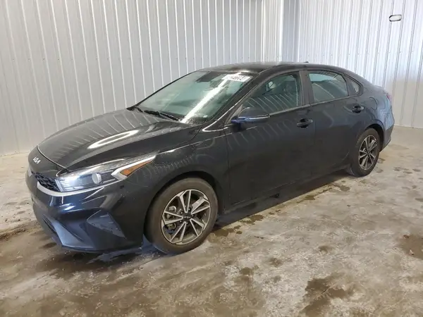 3KPF24AD7PE517584 2023 KIA FORTE - Image 1